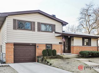 941 Beverly Dr, Wheeling, IL 60090