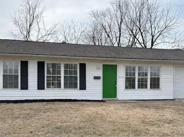 1528 Andrews Dr, Cahokia, IL 62206