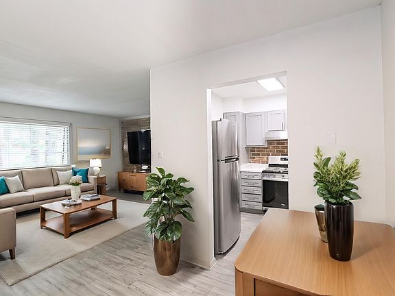 Newly Renovated One Bedroom at the Chateau Apartments in Carrboro, NC