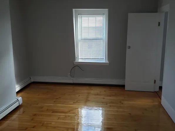 218 Princeton St #3, Boston, MA 02128