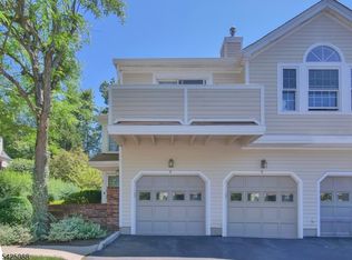 9 Teal Ln, Bedminster, NJ 07921