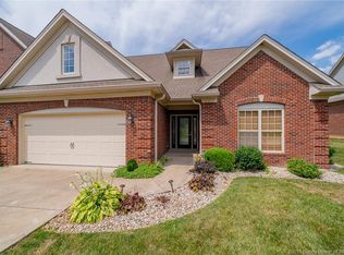 506 Autumn Grove Cir, New Albany, IN 47150