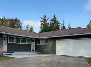 8230 SE 72nd St, Mercer Island, WA 98040