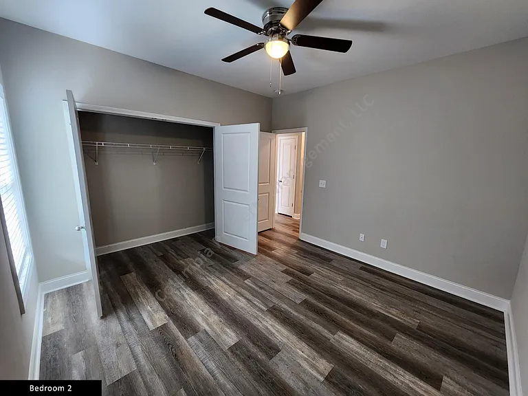 2185 Ridgeway Rd — Photo 4