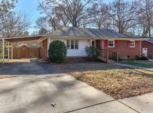 2626 Purser Dr, Charlotte, NC 28215