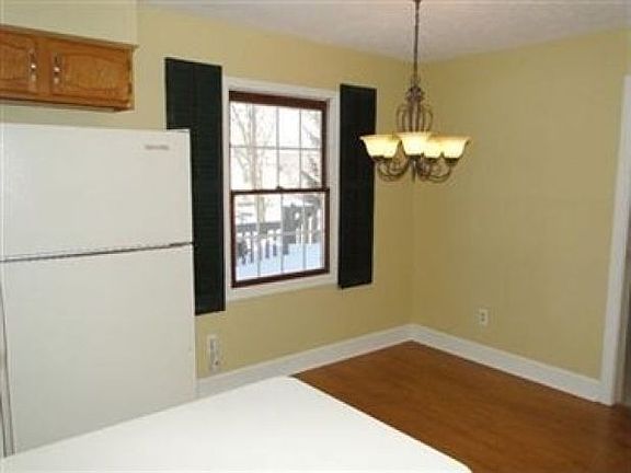 3rd image of 1007 Lancaster Dr