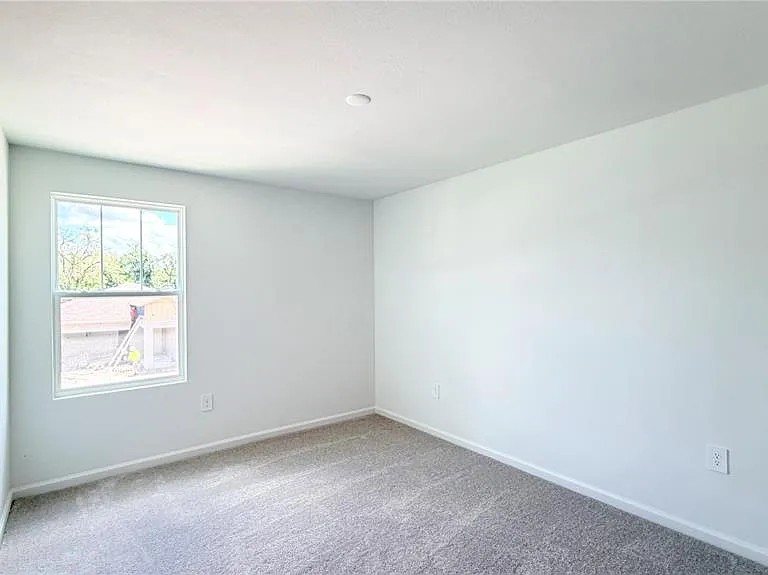 1558 Loxley Trl — Photo 40