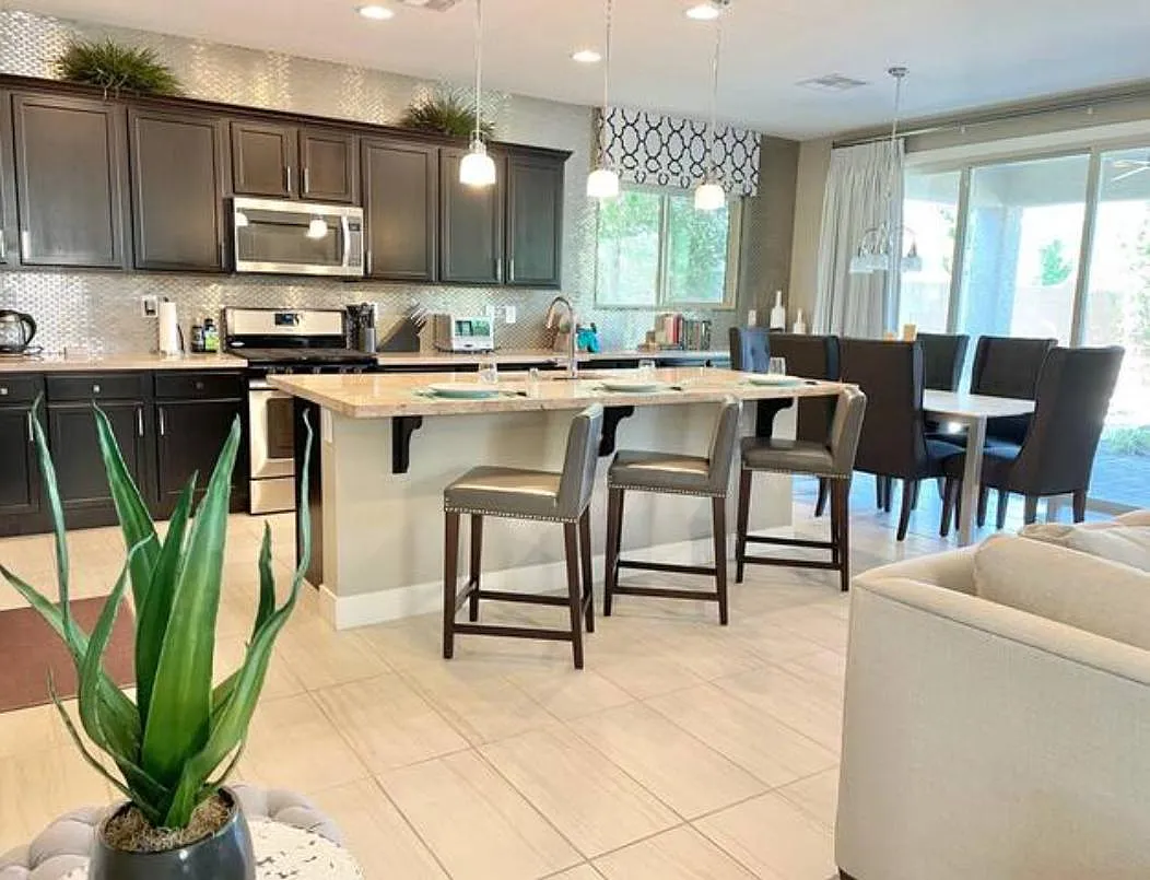 Kitchen - 6845 Black Ash St