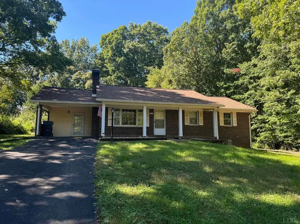 154 Oakland Dr, Madison Heights, VA 24572