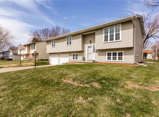 1628 E Winnetka Ave, Decatur, IL 62526