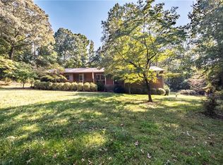 5509 Fallingbrooks Dr, Greensboro, NC 27407