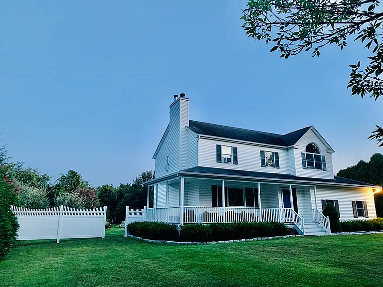 Old Field Ct — Photo 2