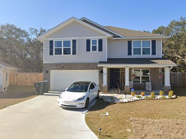 10609 Queens Gate Cir