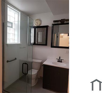 3rd image of 6932 S Oglesby Ave #1
