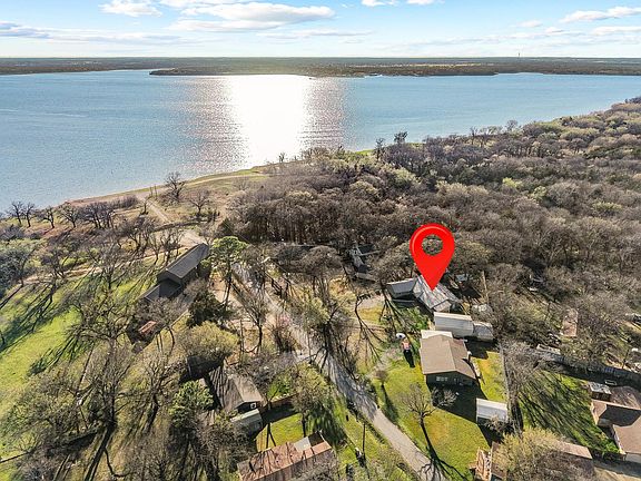 3rd image of 1053 Paradise Cove Rd