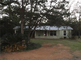 162 Peace Pipe, Smithville, TX 78957