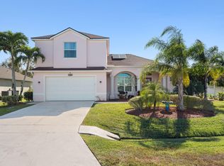 5806 NW Rose Petal Court, Port Saint Lucie, FL 34986