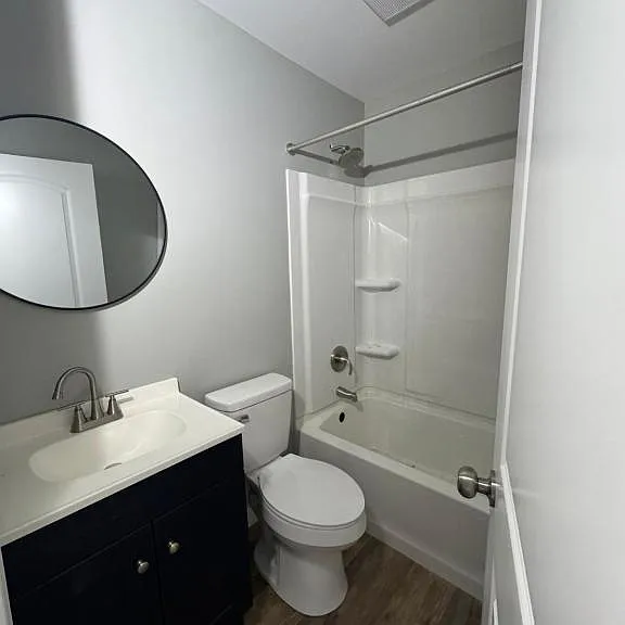 220 S Fisk Ave — Photo 7