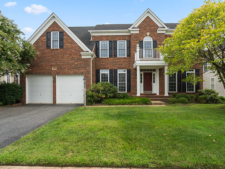 43331 Hollybank Pl — Photo 1