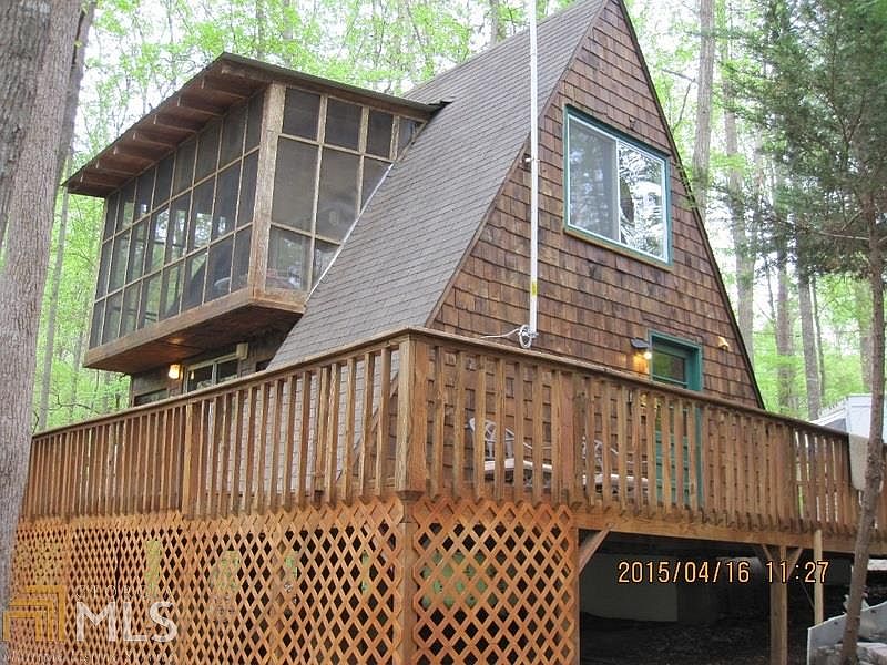 1st image of 330 Lake View Dr