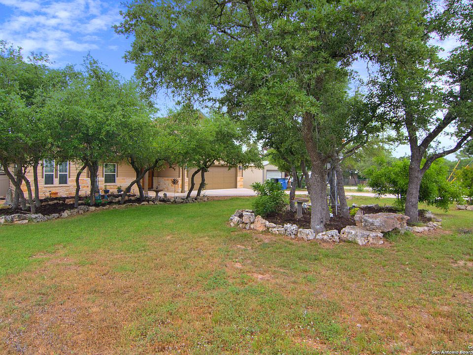 1st image of 1311 Heritage Hill