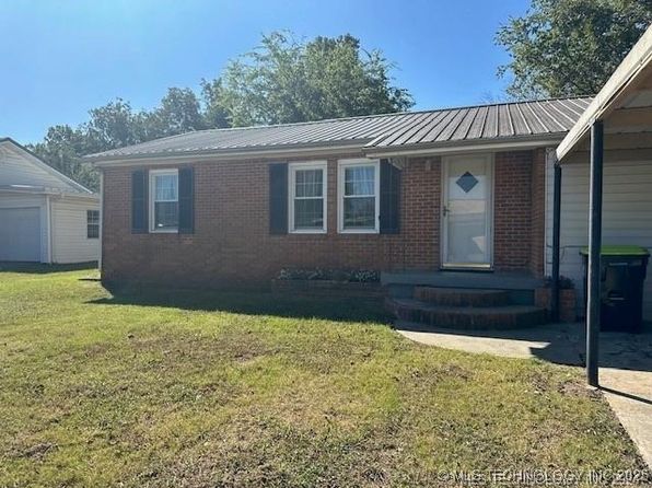 1215 E Beverly St, Ada, OK 74820