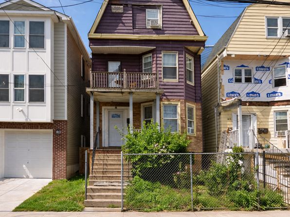 145 Isabella Ave Floor 2