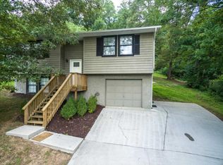 6700 Bay Circle Dr, Knoxville, TN 37918