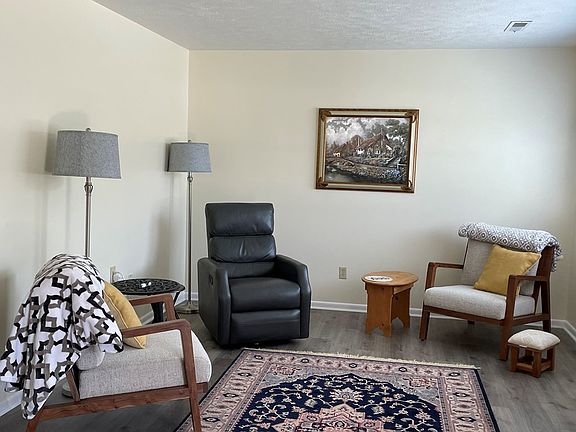 2nd image of 304 Jasper Dr