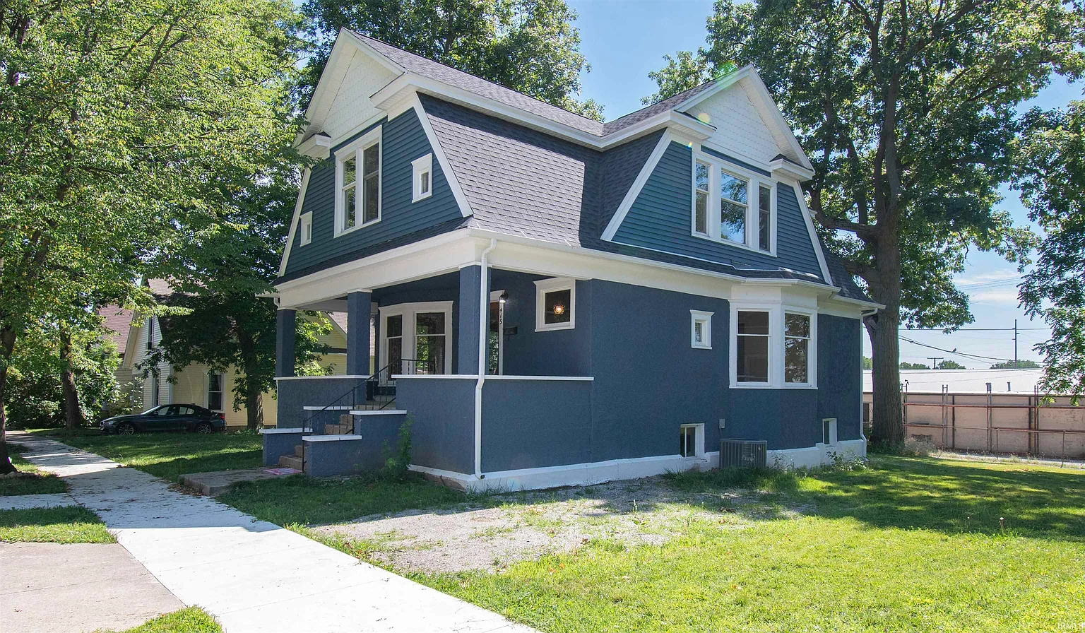 415 Krueger St photo 1