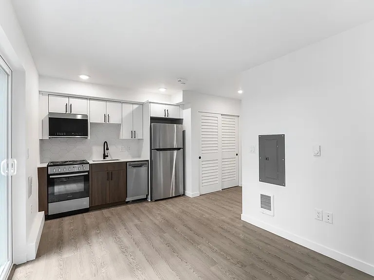 Modern New Construction - Minutes From Downtown Pdx & Ohsu — Photo 27