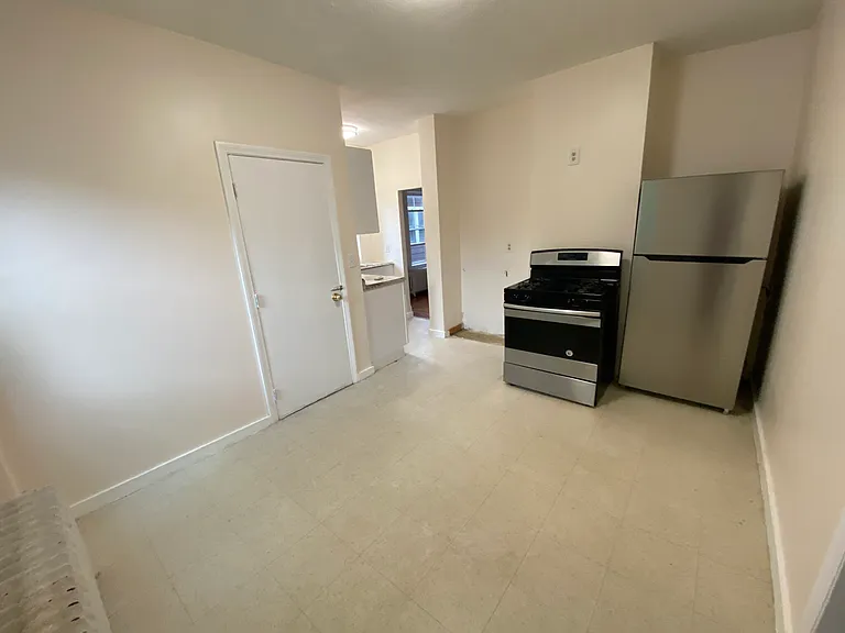 33 Everett Ave #4 — Photo 12