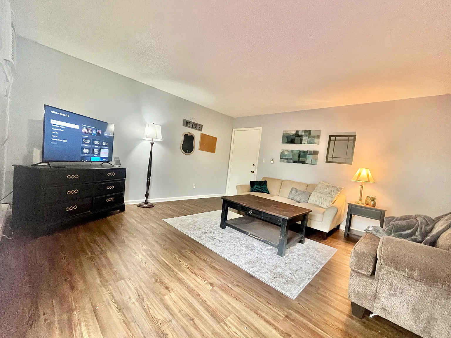 2 bed, $985 — Photo 2