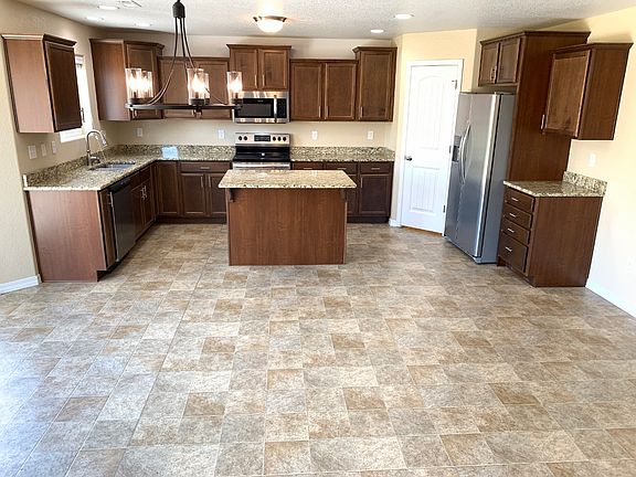 7610_dellwood_b_03162022