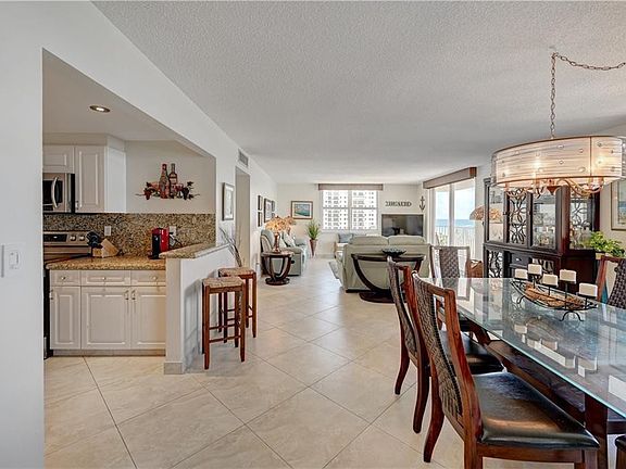 4th image of 1401 S Ocean Drive #PH3