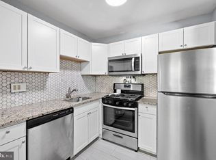 216 Meadowview Ln #216, Mont Clare, PA 19453