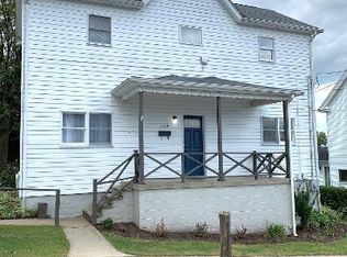 235 S Sycamore St, Mount Pleasant, PA 15666