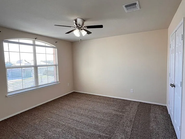 2520 Dante Ct — Photo 24