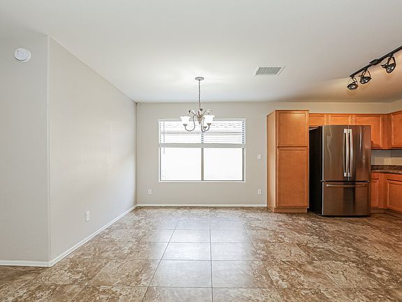 5th image of 43680 W Bedford Dr