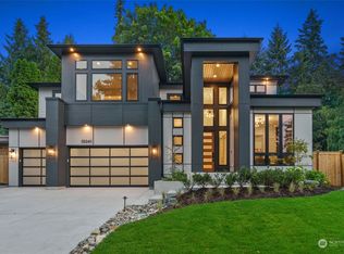 15041 SE 43rd Pl, Bellevue, WA 98006