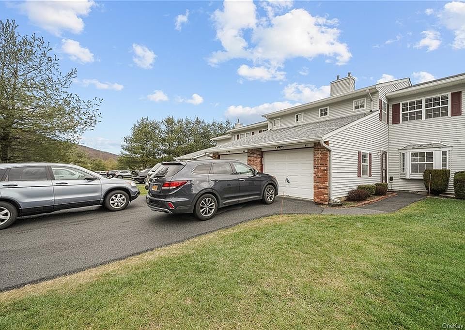 1st image of 413 Heritage Ln