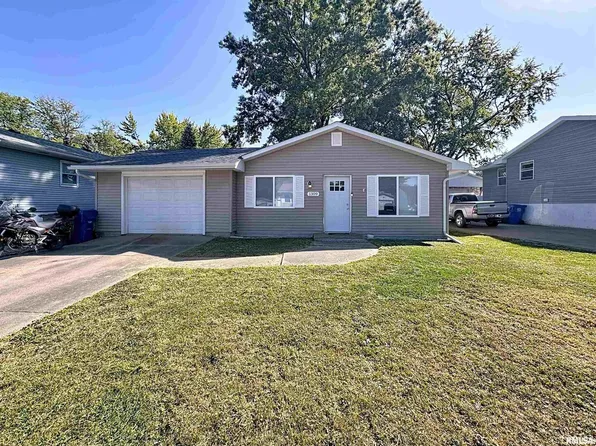 1309 Calvin St, Davenport, IA 52804