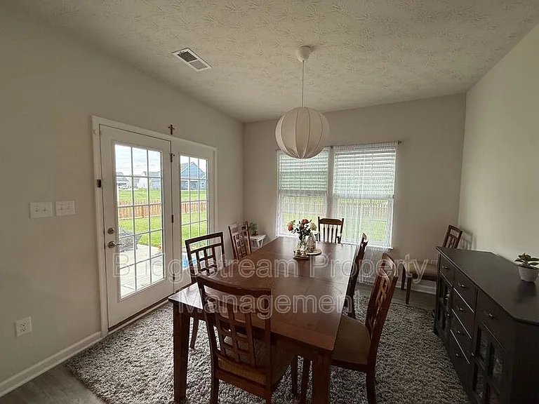 2194 Schmidt Dr — Photo 3