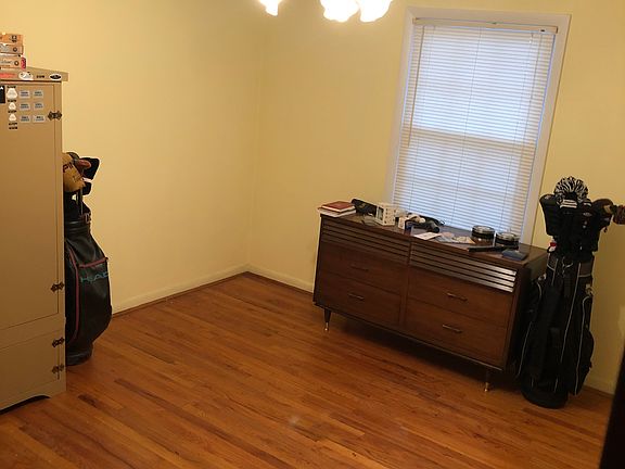 3rd image of 7423 Lone Oak Blvd
