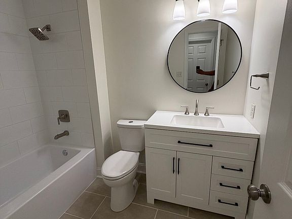 3rd image of 19018 Kailua Cir