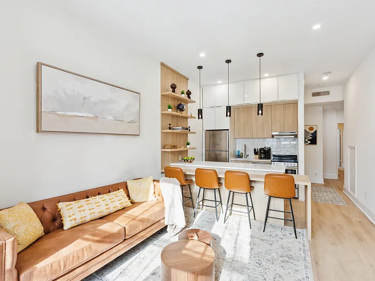 134 F St SE #2 — Photo 9