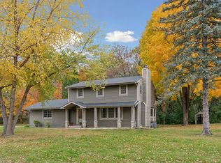 6115 Club Valley Rd, Shorewood, MN 55331