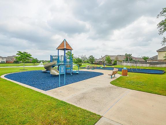 3rd image of 4006 Windmill Creek Dr