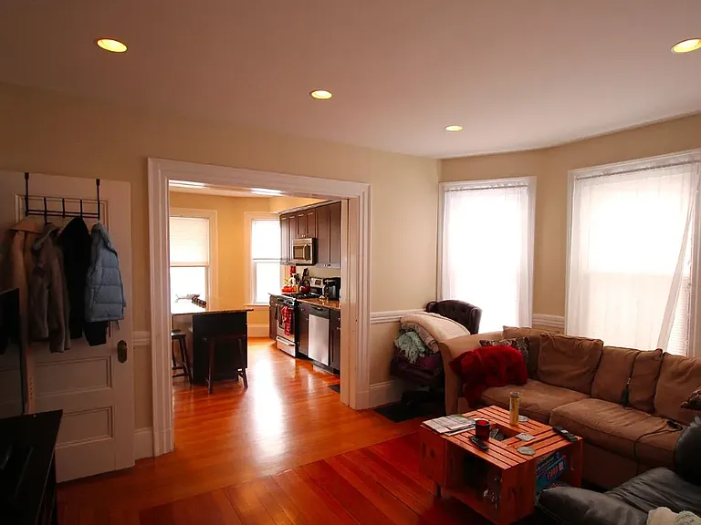 21 Montcalm Ave #29 — Photo 6