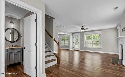 4th image of 2350 Great Laurel Court